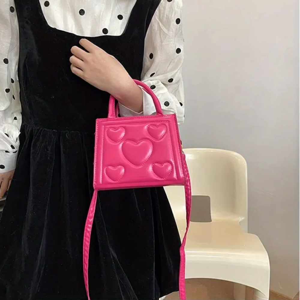 Quilted Heart Small Crossbody/Clutch Bags-NEW - Picture 4 of 9
